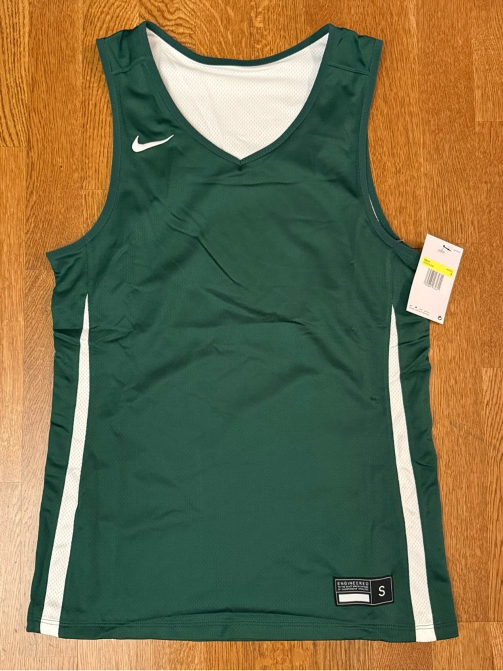 NWT Nike Engineered Reversible Basketball Jersey Green White Men Small DZ4804342